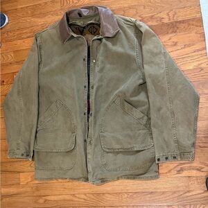 Vintage Woolrich Olive Green Canvas Jacket with Brown Collar blanket lined